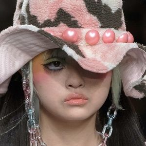 Meet your Posher, Autumn